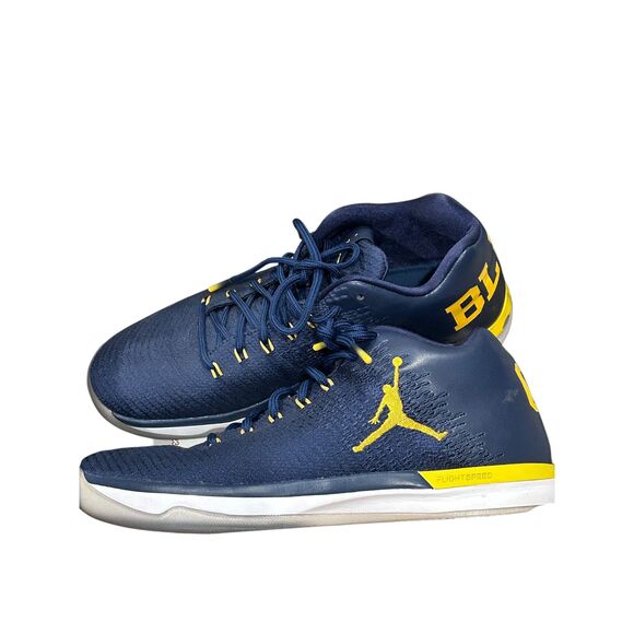 Other - Michigan Air Jordan's XXXI Low  Size men's  9.5